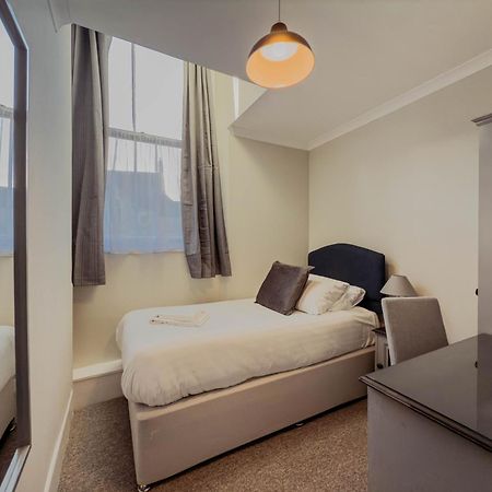 Newport Quay Bed & Breakfast Екстериор снимка