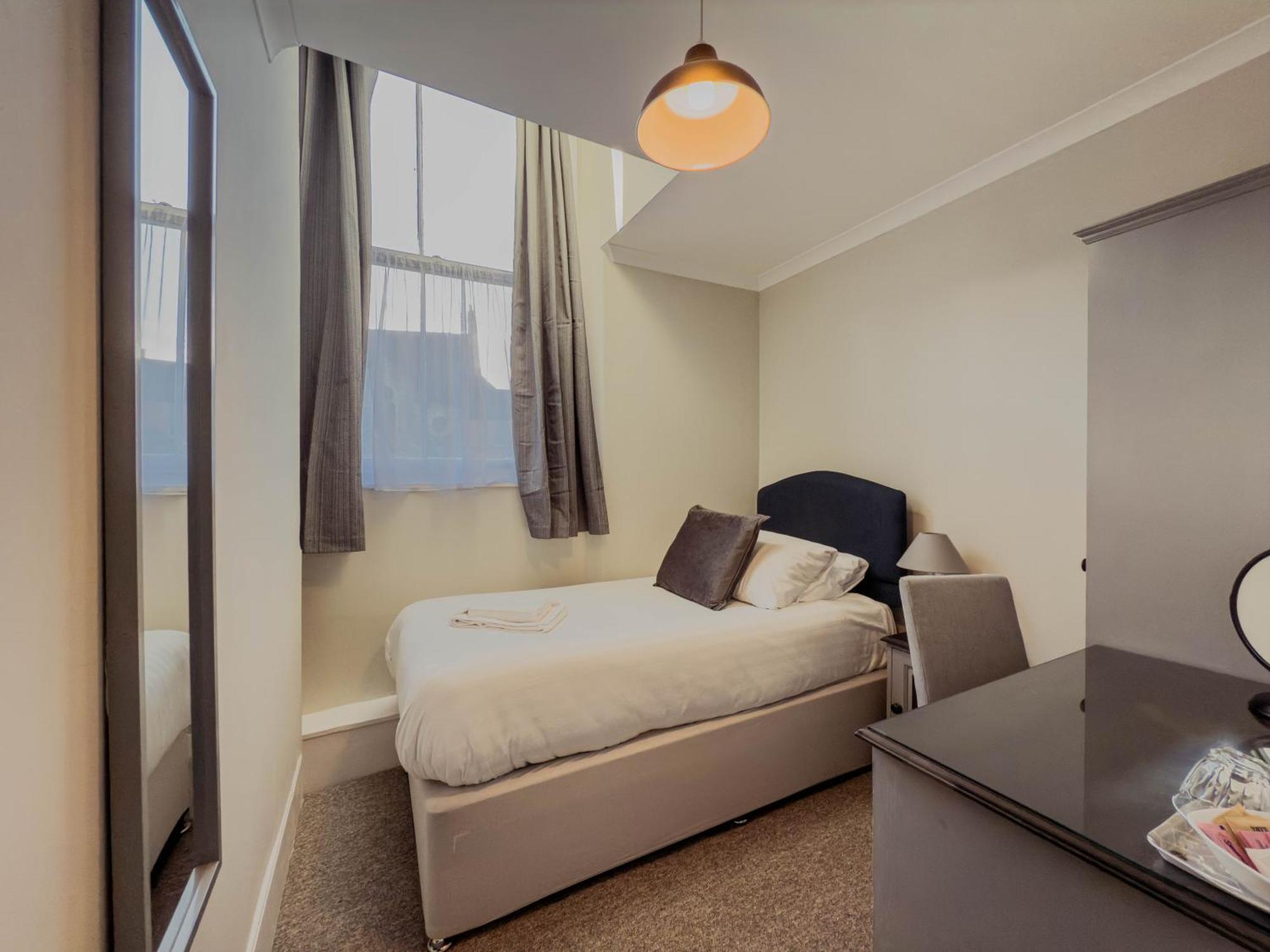 Newport Quay Bed & Breakfast Екстериор снимка