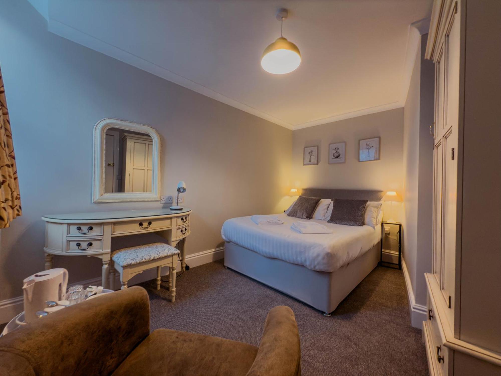 Newport Quay Bed & Breakfast Екстериор снимка