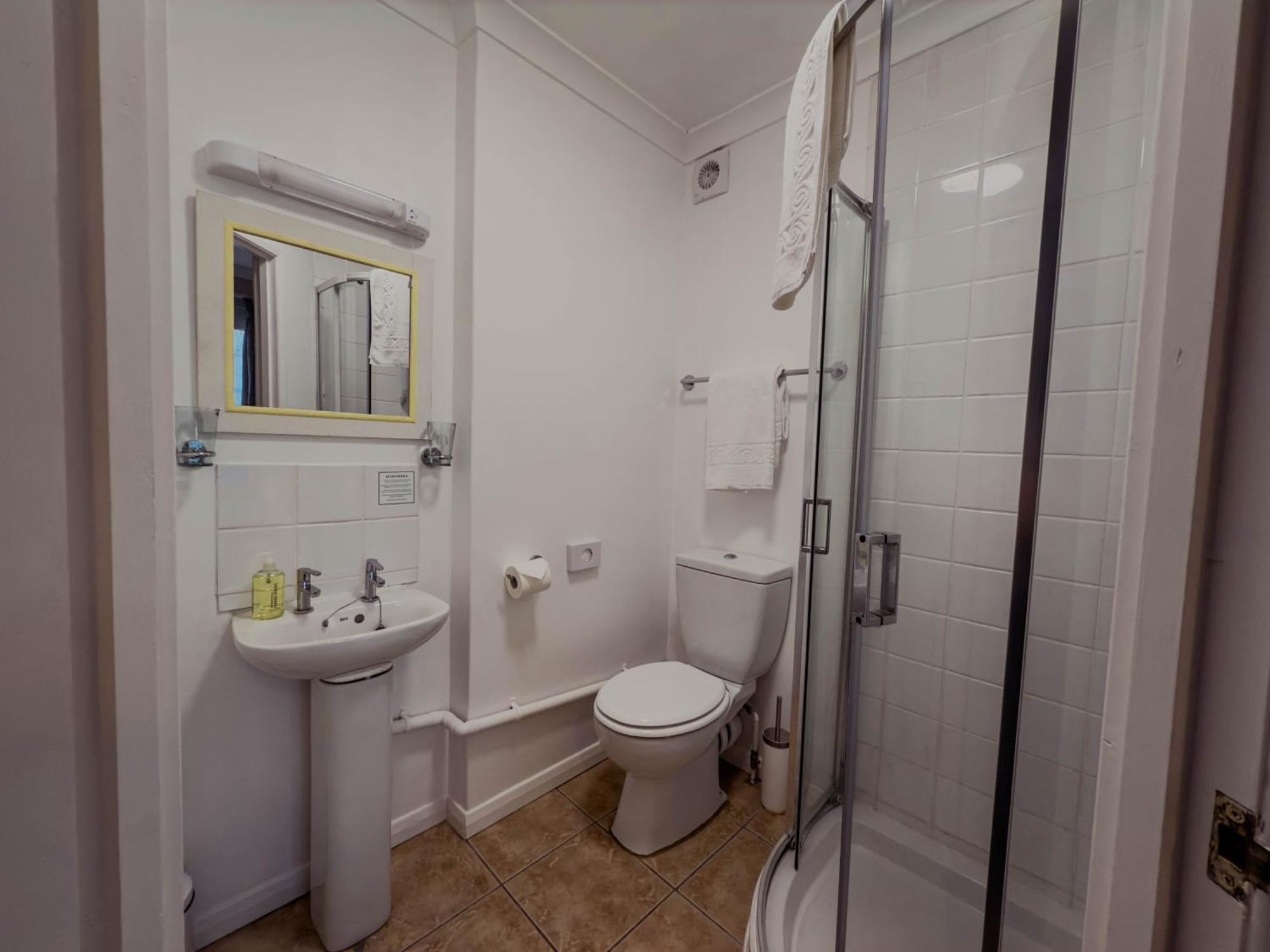 Newport Quay Bed & Breakfast Екстериор снимка