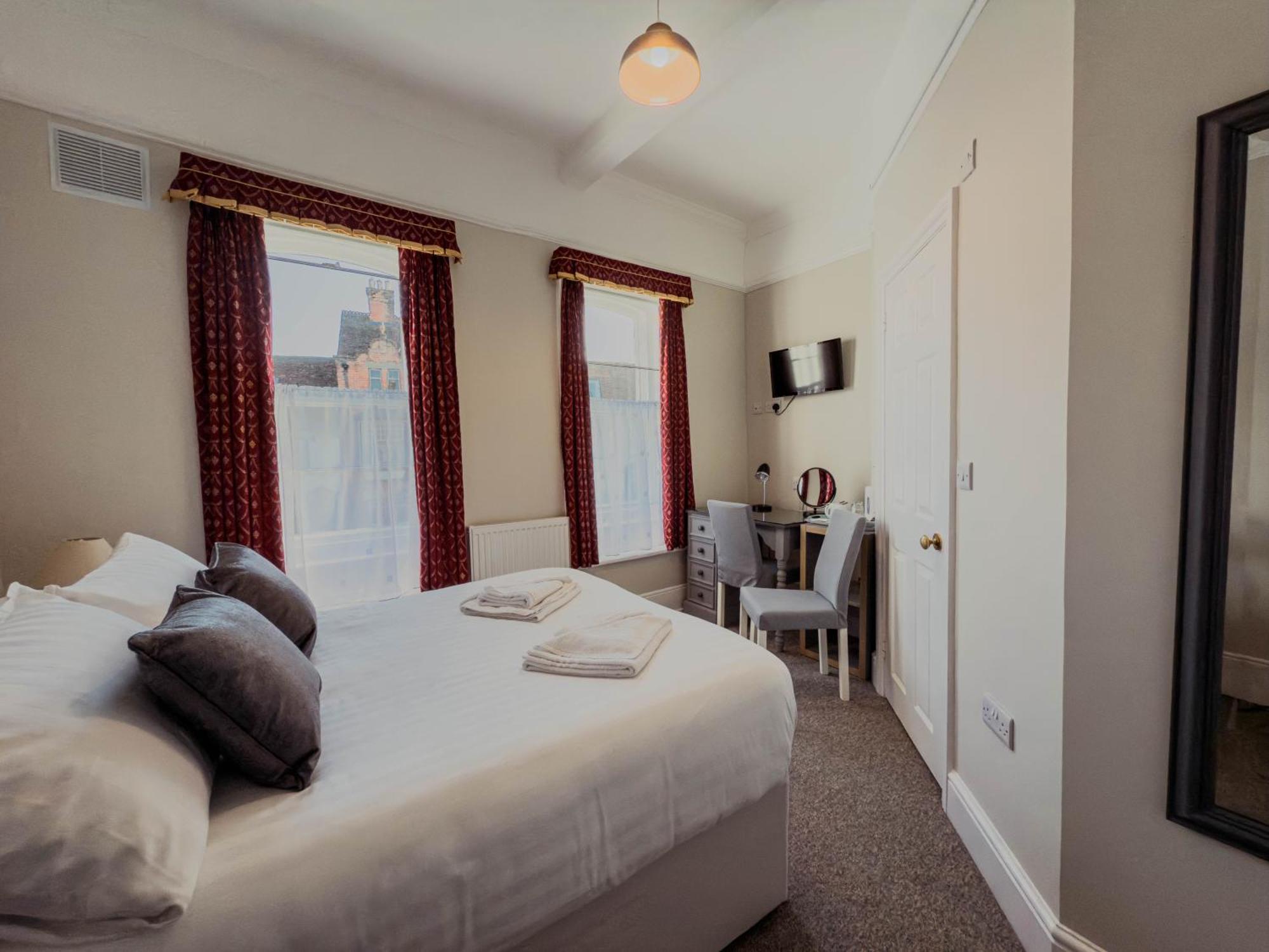 Newport Quay Bed & Breakfast Екстериор снимка