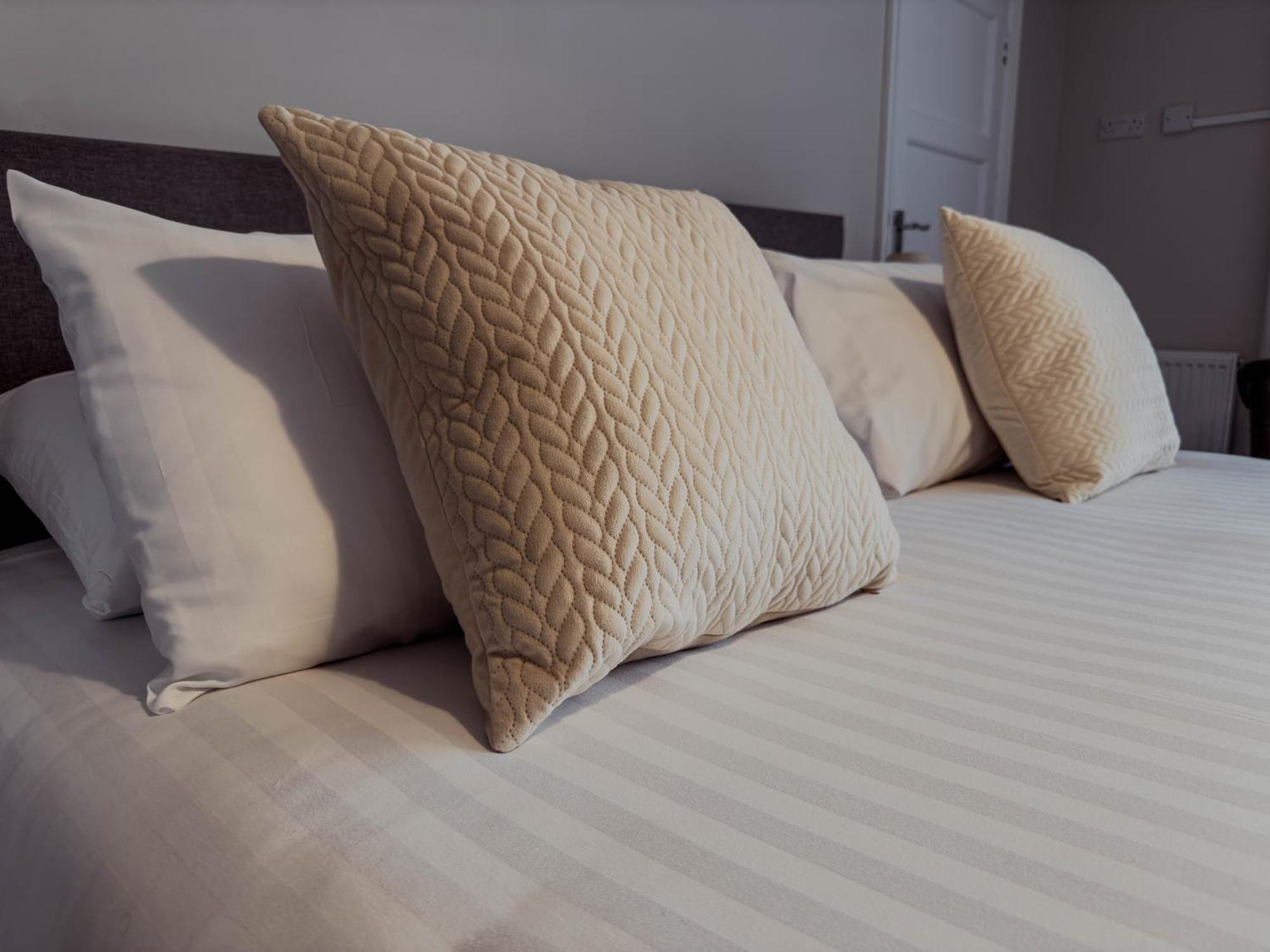 Newport Quay Bed & Breakfast Екстериор снимка