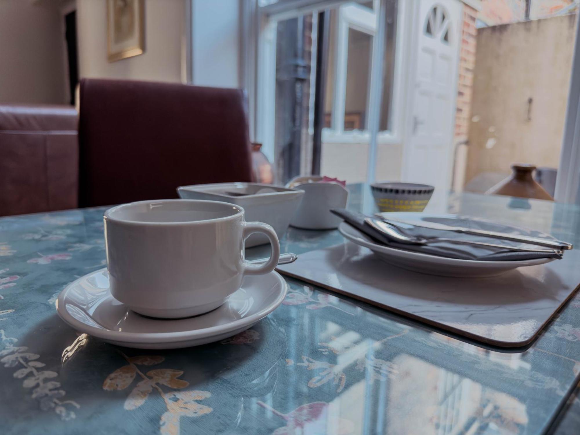 Newport Quay Bed & Breakfast Екстериор снимка