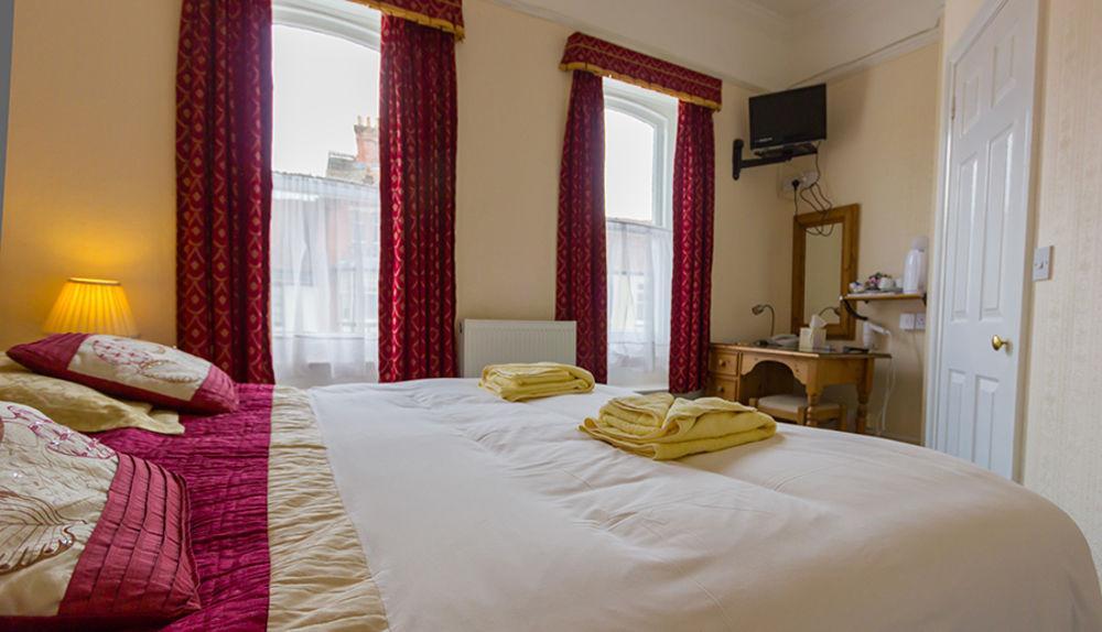 Newport Quay Bed & Breakfast Екстериор снимка