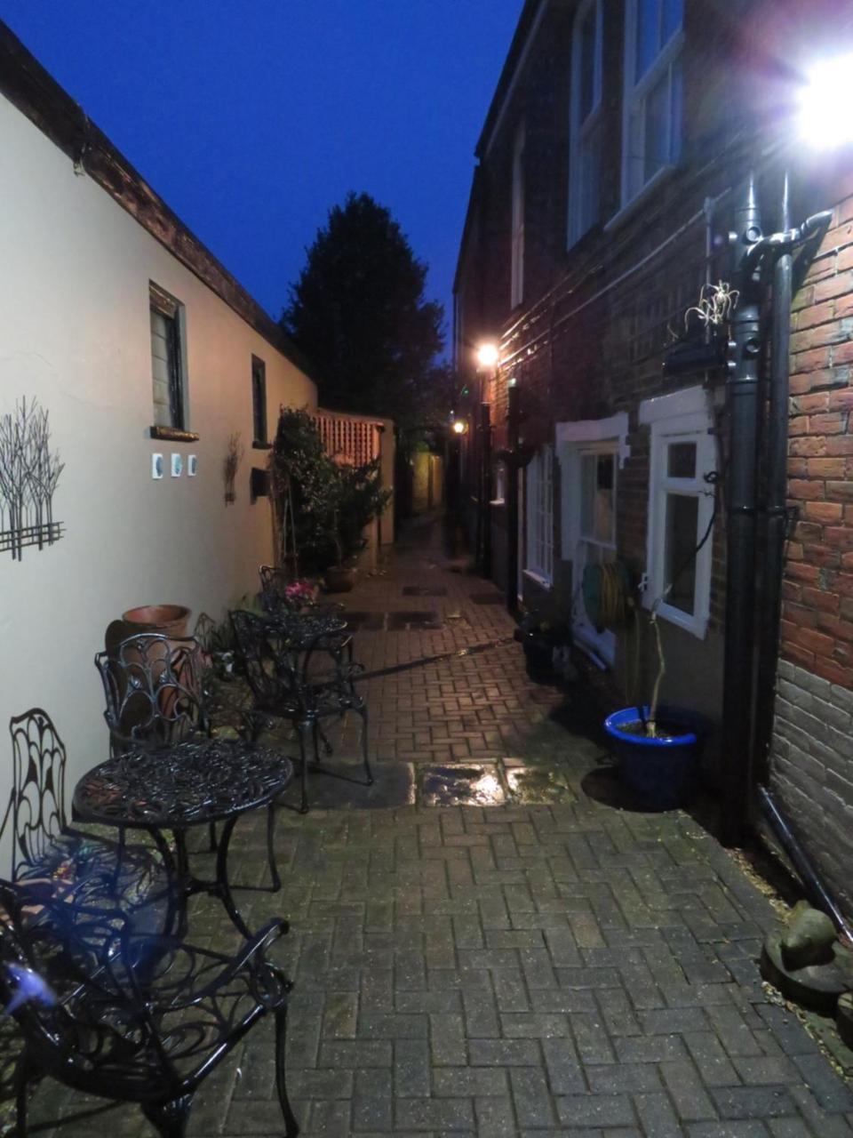 Newport Quay Bed & Breakfast Екстериор снимка
