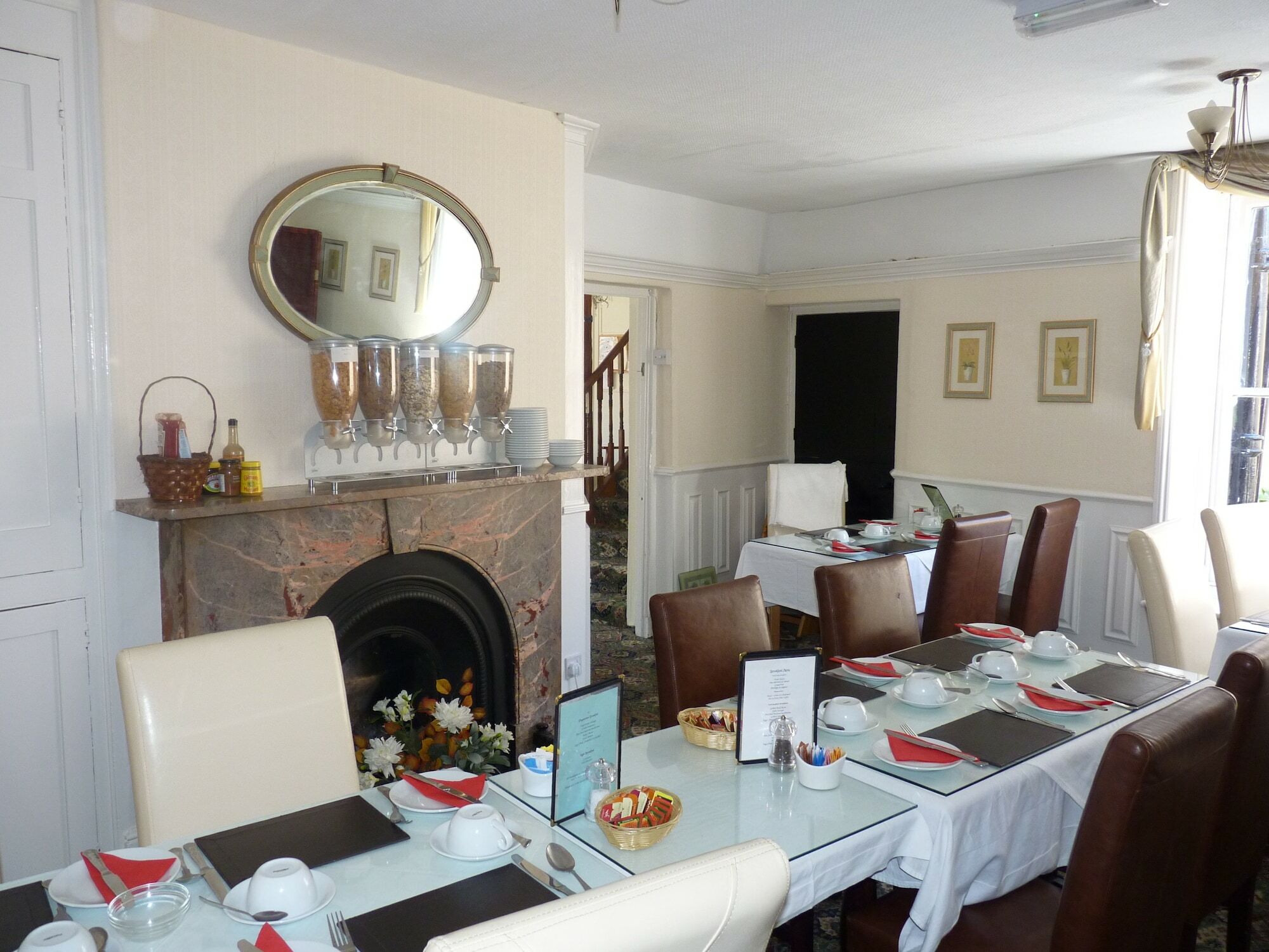 Newport Quay Bed & Breakfast Екстериор снимка