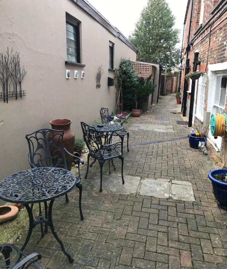 Newport Quay Bed & Breakfast Екстериор снимка